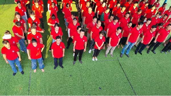 蜜桃APP污与上银微型蜜桃视频在线观看视频的缘分：被信任是一种快乐！