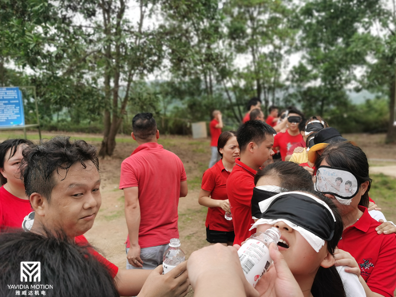 《长津湖》告诉直线蜜桃视频在线观看视频人：你的苦不叫苦！