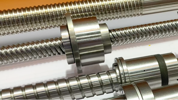 滚珠丝杆